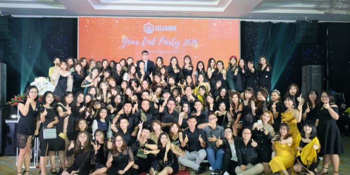 10 Ý Tưởng Tổ Chức Tiệc Tất Niên Độc Đáo Cho Sự Kiện Bùng Nổ