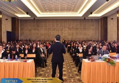 Kịch Bản Tổ Chức Hội Thảo Hiệu Quả & Checklist Từ A–Z